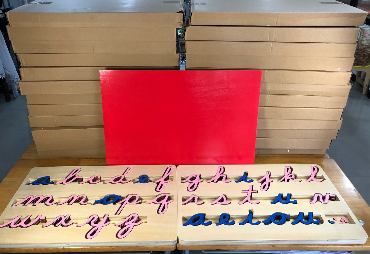 Large Movable Alphabet English Cursive in Configured Boards