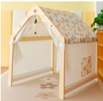 Reading / Play House